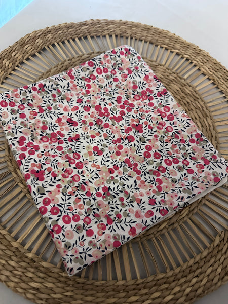 Cahier de coloriages lavables LIBERTY ROSE+ 6 feutres lavables