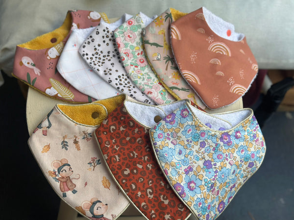 Bavoir Liberty Betsy passepoil