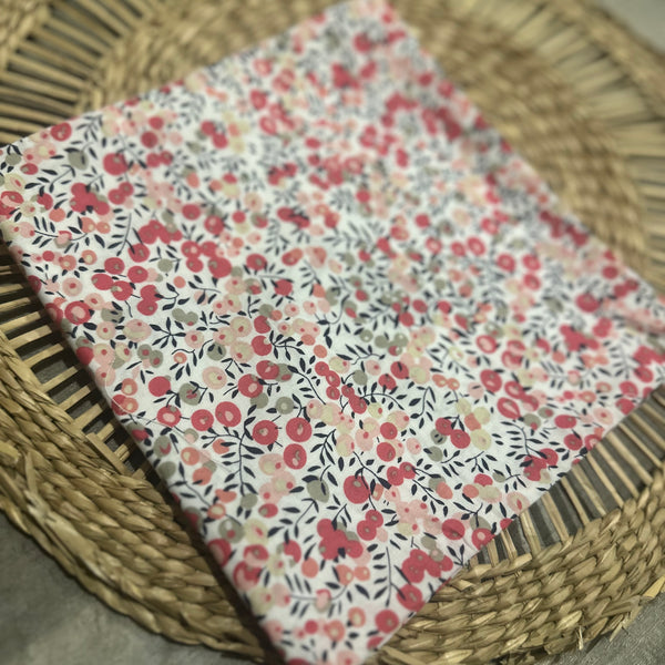 Cahier de coloriages lavables LIBERTY ROSE+ 6 feutres lavables