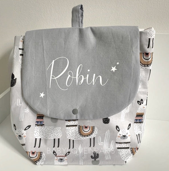 Produit puériculture | Magasin bébé Versailles | Magasin puériculture Versailles | Sac à dos ou cartable d'école (ou crèche) pour enfant et bébé avec nom personnalisé fait main en France (madeinfrance) par BabyloveinParis / Baby love in Paris modèle lama